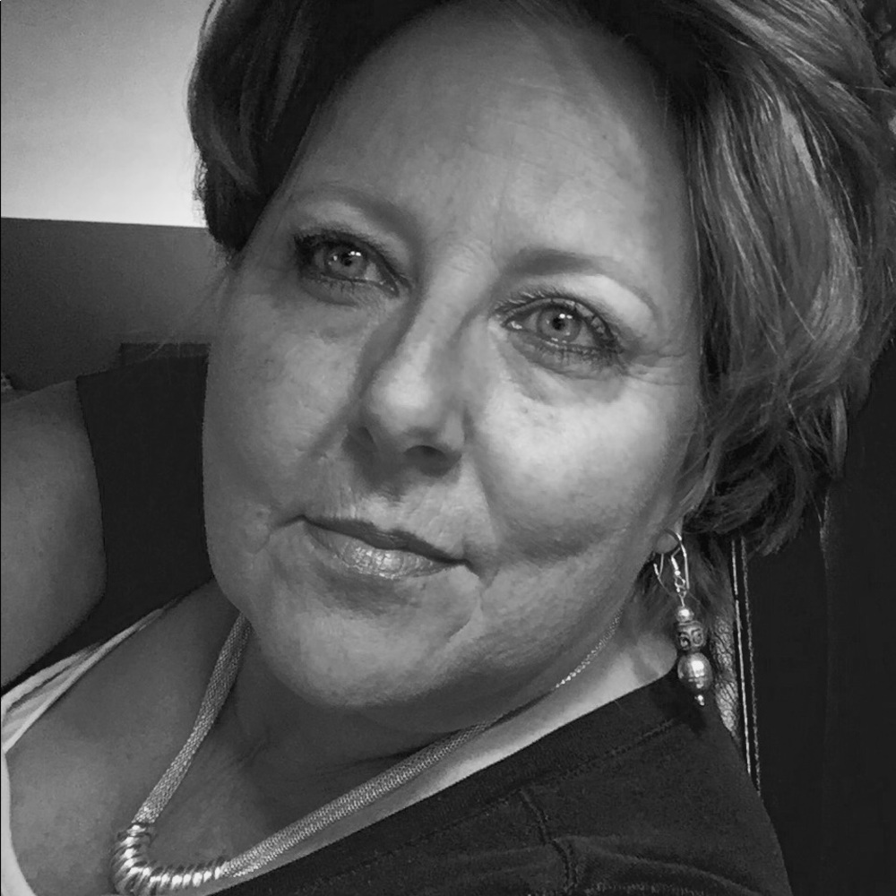 Meet your Posher, Holly